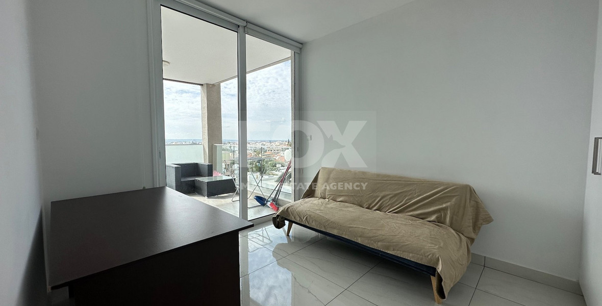 FOR RENT A LOVELY 3 BEDROOM PENTHOUSE WITH ROOF TERRACE FULLY FURNISHED AND EASY ACCESS TO ALL AMENITIES