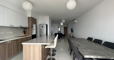 FOR SALE A LOVELY 3 BEDROOM PENTHOUSE WITH ROOF TERRACE FULLY FURNISHED AND EASY ACCESS TO ALL AMENITIES