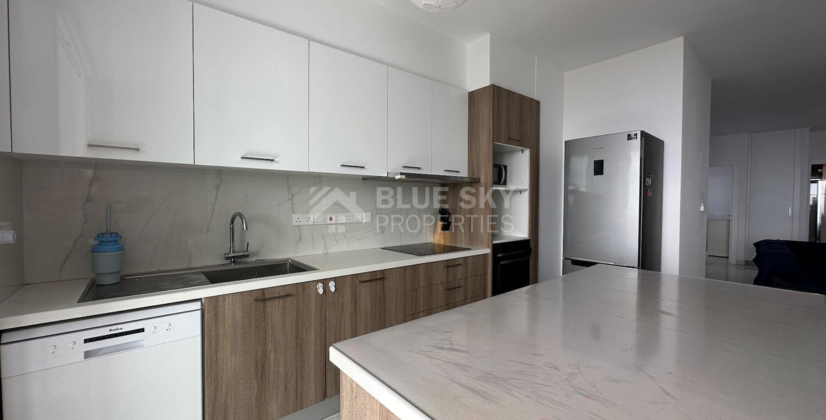 FOR SALE A LOVELY 3 BEDROOM PENTHOUSE WITH ROOF TERRACE FULLY FURNISHED AND EASY ACCESS TO ALL AMENITIES