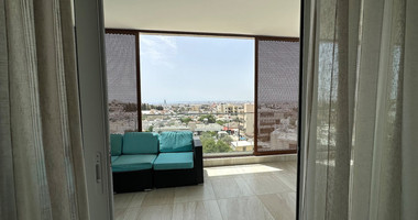FOR SALE A LOVELY 3 BEDROOM PENTHOUSE WITH ROOF TERRACE FULLY FURNISHED AND EASY ACCESS TO ALL AMENITIES