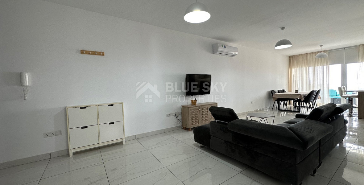 FOR SALE A LOVELY 3 BEDROOM PENTHOUSE WITH ROOF TERRACE FULLY FURNISHED AND EASY ACCESS TO ALL AMENITIES