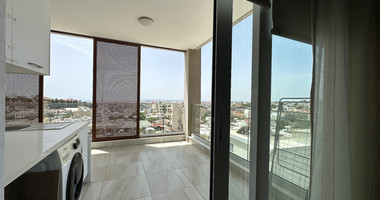 FOR SALE A LOVELY 3 BEDROOM PENTHOUSE WITH ROOF TERRACE FULLY FURNISHED AND EASY ACCESS TO ALL AMENITIES