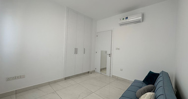 FOR SALE A LOVELY 3 BEDROOM PENTHOUSE WITH ROOF TERRACE FULLY FURNISHED AND EASY ACCESS TO ALL AMENITIES