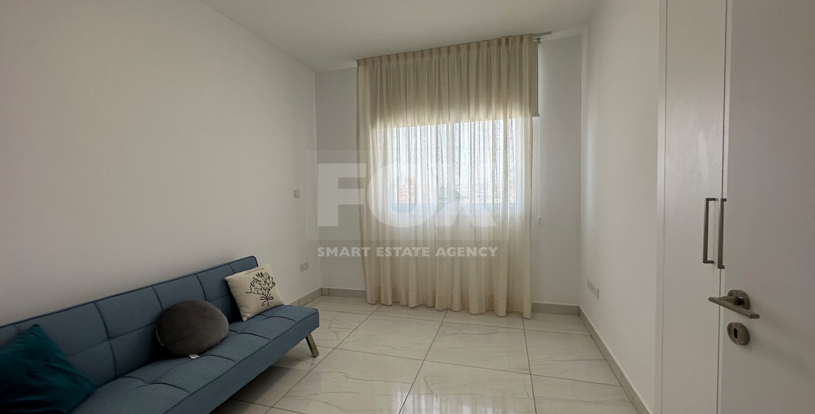 FOR SALE A LOVELY 3 BEDROOM PENTHOUSE WITH ROOF TERRACE FULLY FURNISHED AND EASY ACCESS TO ALL AMENITIES