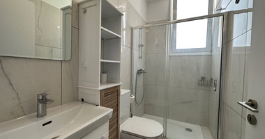 FOR SALE A LOVELY 3 BEDROOM PENTHOUSE WITH ROOF TERRACE FULLY FURNISHED AND EASY ACCESS TO ALL AMENITIES