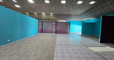 For Rent, Spacious 1450 m2 Office Space  in Zakaki