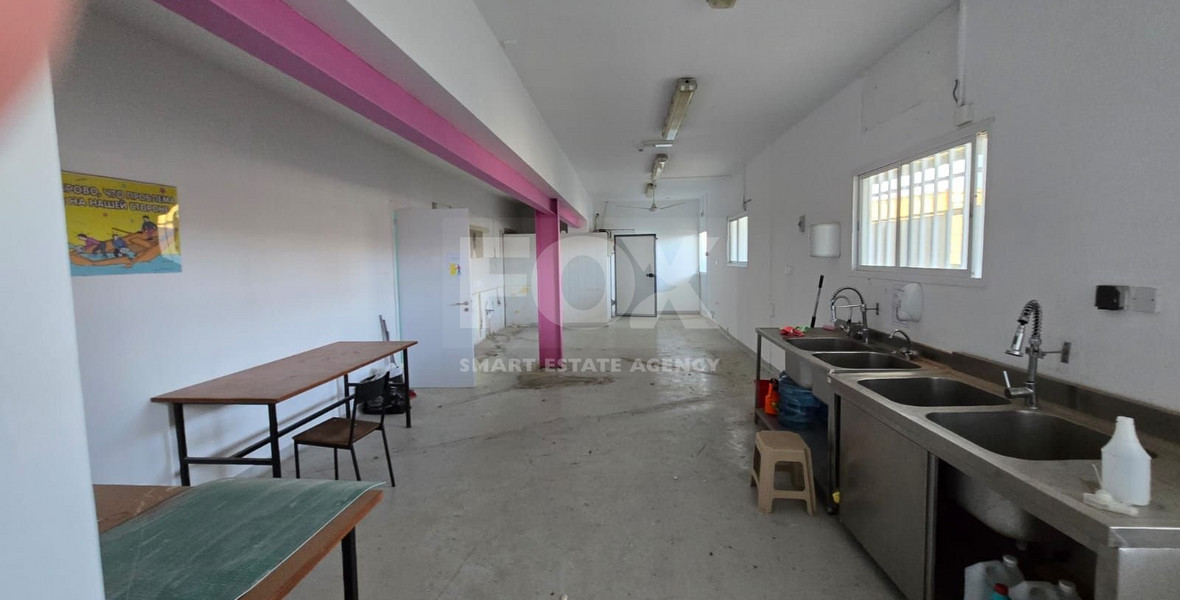 For Rent, Spacious 1450 m2 Office Space  in Zakaki