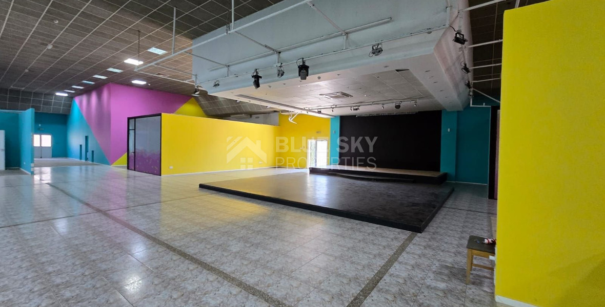 For Rent, Spacious 1450 m2 Office Space  in Zakaki