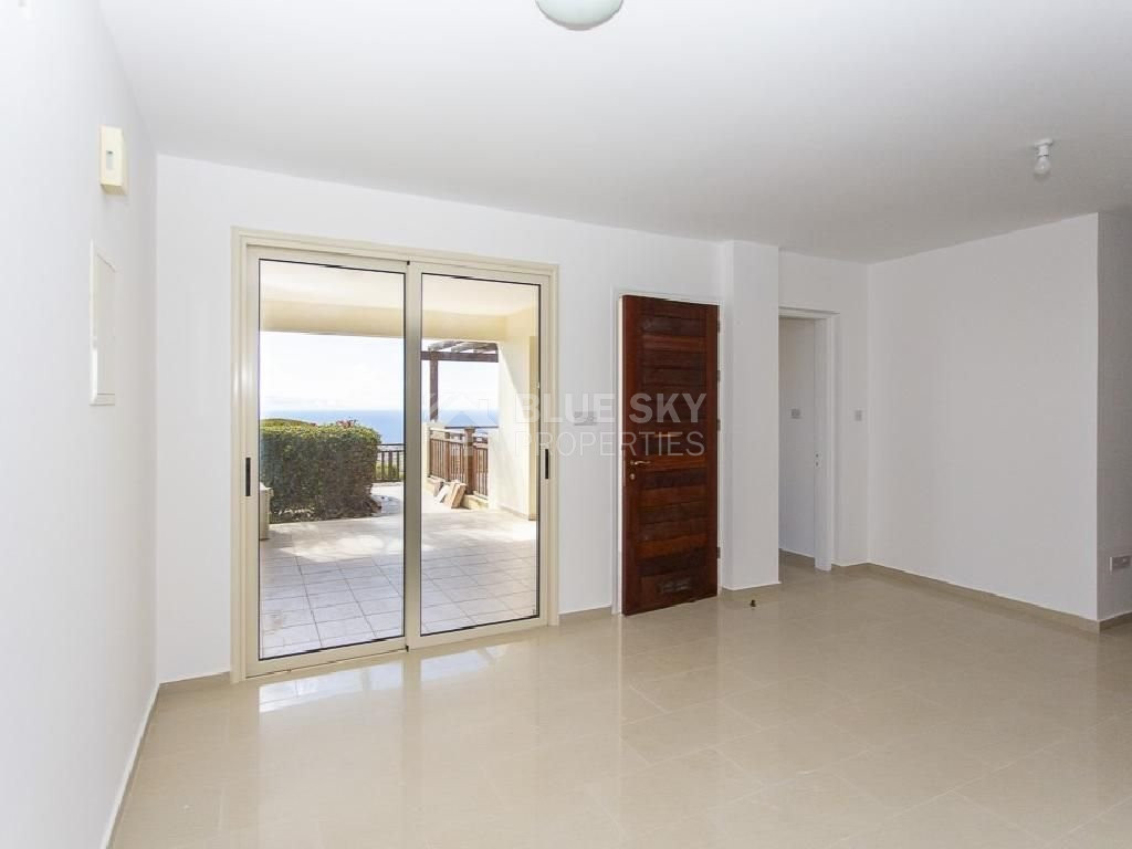 Unfurnished one Bedroom Apartment for Sale in Peyia