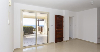 Unfurnished one Bedroom Apartment for Sale in Peyia