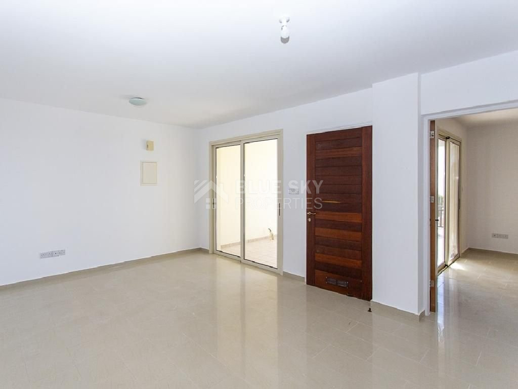 Unfurnished one Bedroom Apartment for Sale in Peyia