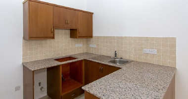Unfurnished one Bedroom Apartment for Sale in Peyia