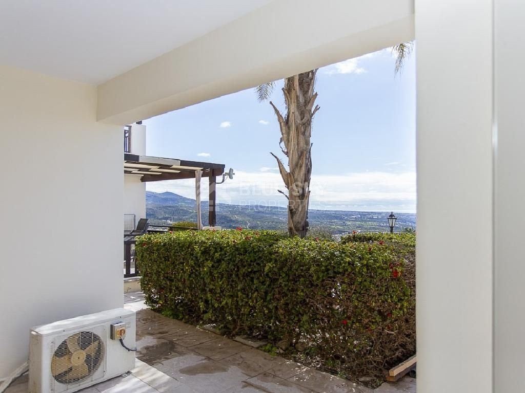 Unfurnished one Bedroom Apartment for Sale in Peyia