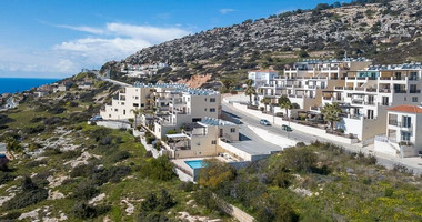 Unfurnished one Bedroom Apartment for Sale in Peyia