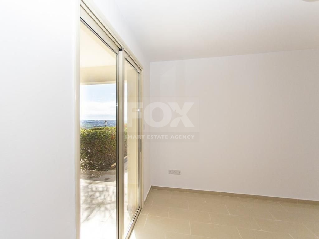 Unfurnished one Bedroom Apartment for Sale in Peyia