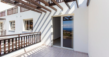 Unfurnished two Bedroom Apartment for Sale in Peyia