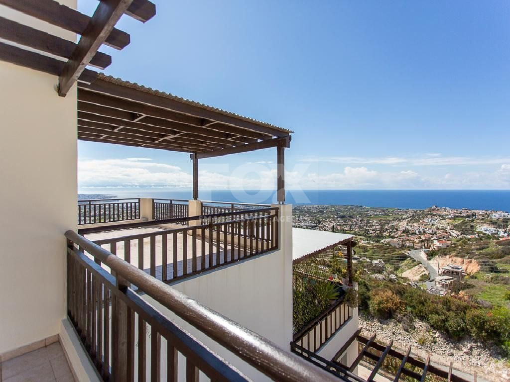 Unfurnished two Bedroom Apartment for Sale in Peyia