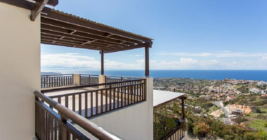 Unfurnished two Bedroom Apartment for Sale in Peyia