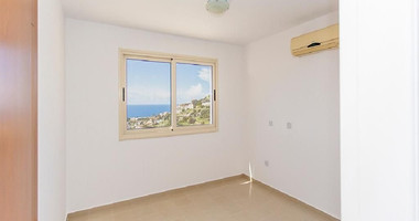 Unfurnished two Bedroom Apartment for Sale in Peyia