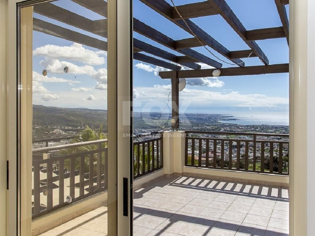 Two Bedroom Apartment for Sale in Peyia