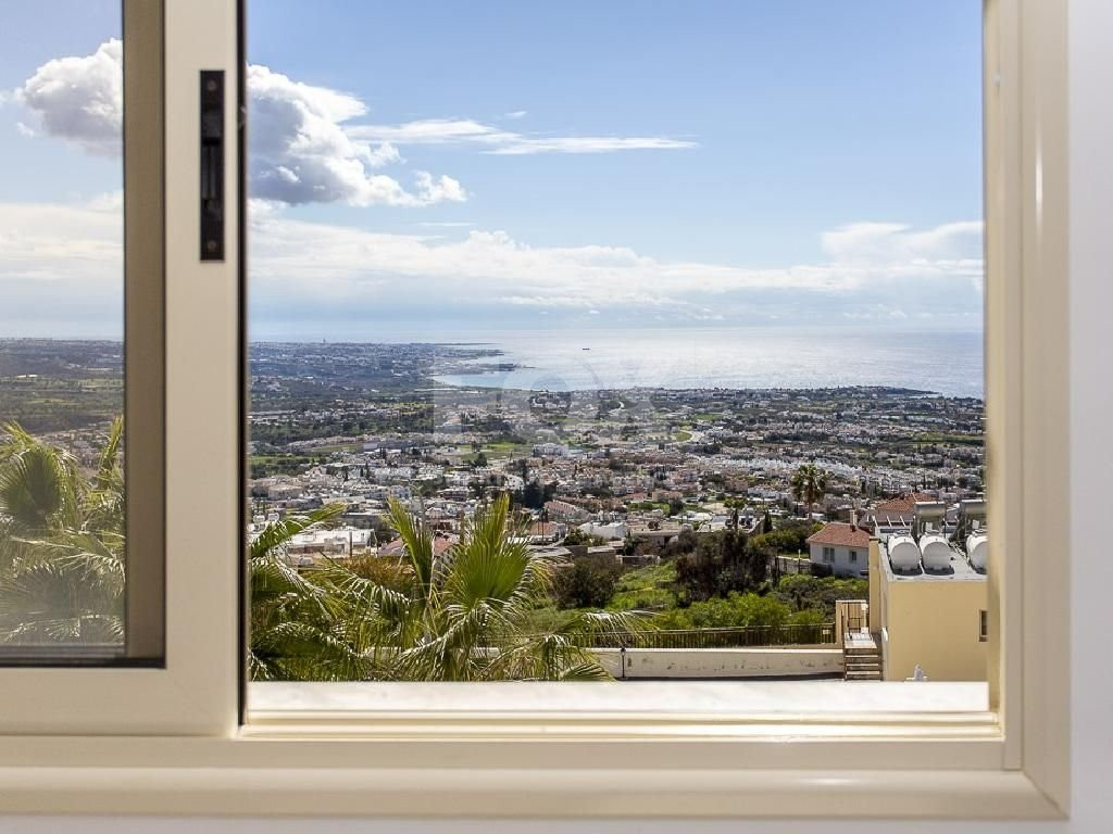 Two Bedroom Apartment for Sale in Peyia