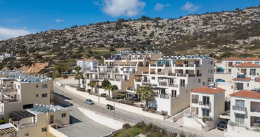 Two Bedroom Apartment for Sale in Peyia