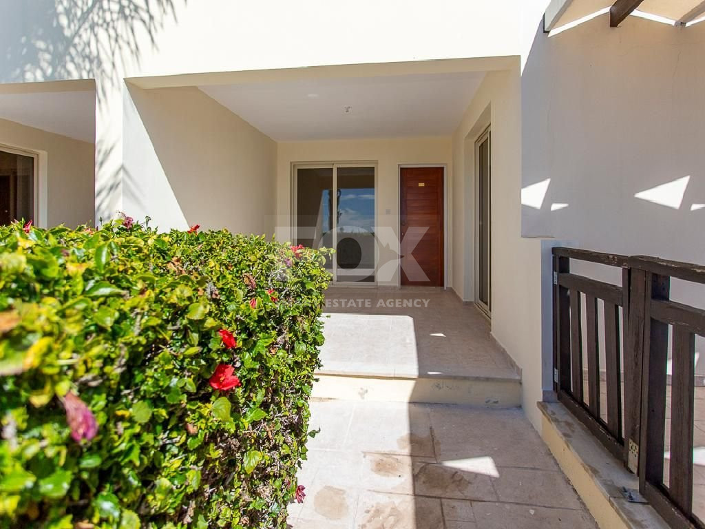 Unfurnished one Bedroom Apartment for Sale in Peyia