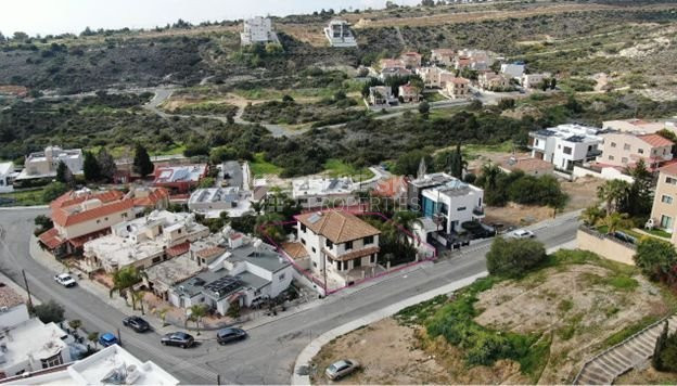 Three bedroom house for sale in Agia Phylaxis, Limassol