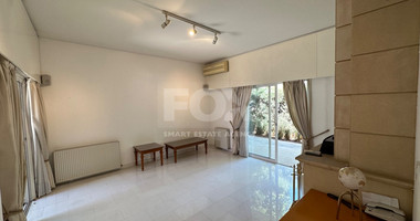 FOR RENT: VERSATILE BUILDING FOR HOME AND BUSINESS USE IN  PRIME LOCACATION NEAR ALL AMENITIES.