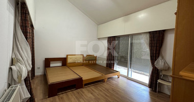 FOR RENT: VERSATILE BUILDING FOR HOME AND BUSINESS USE IN  PRIME LOCACATION NEAR ALL AMENITIES.