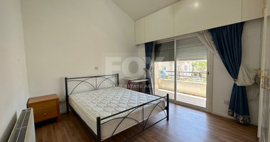 FOR RENT: VERSATILE BUILDING FOR HOME AND BUSINESS USE IN  PRIME LOCACATION NEAR ALL AMENITIES.