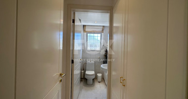 FOR RENT: VERSATILE BUILDING FOR HOME AND BUSINESS USE IN  PRIME LOCACATION NEAR ALL AMENITIES.