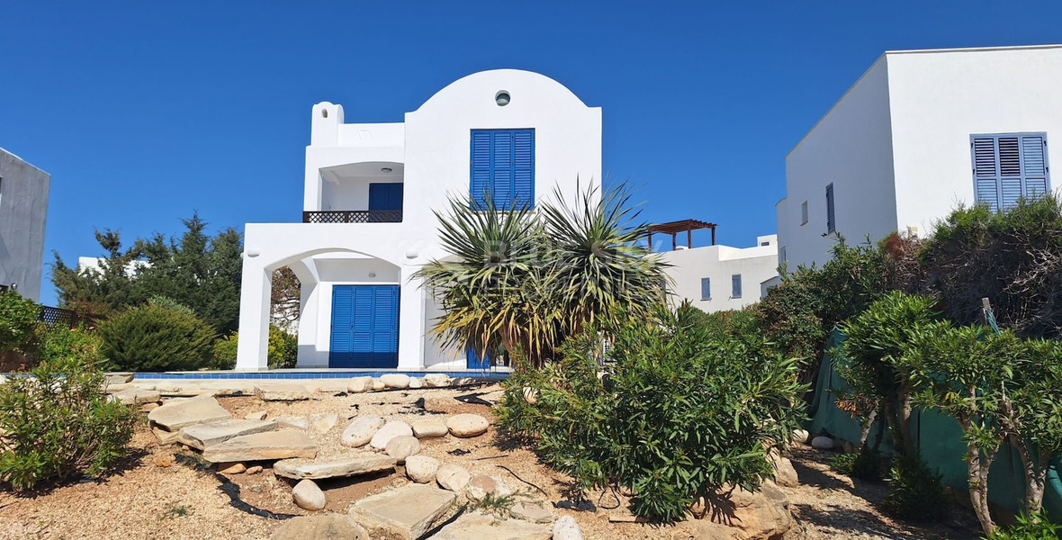 Five Bedroom Detached Villa for rent
