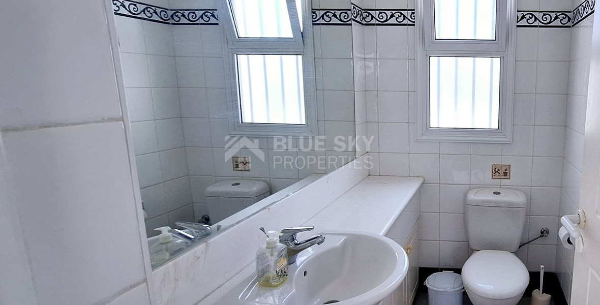 Five Bedroom Detached Villa for rent