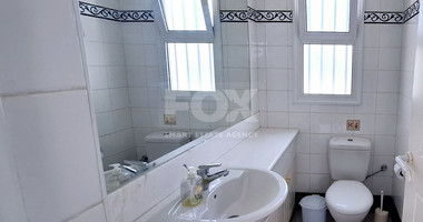 Five Bedroom Detached Villa for rent