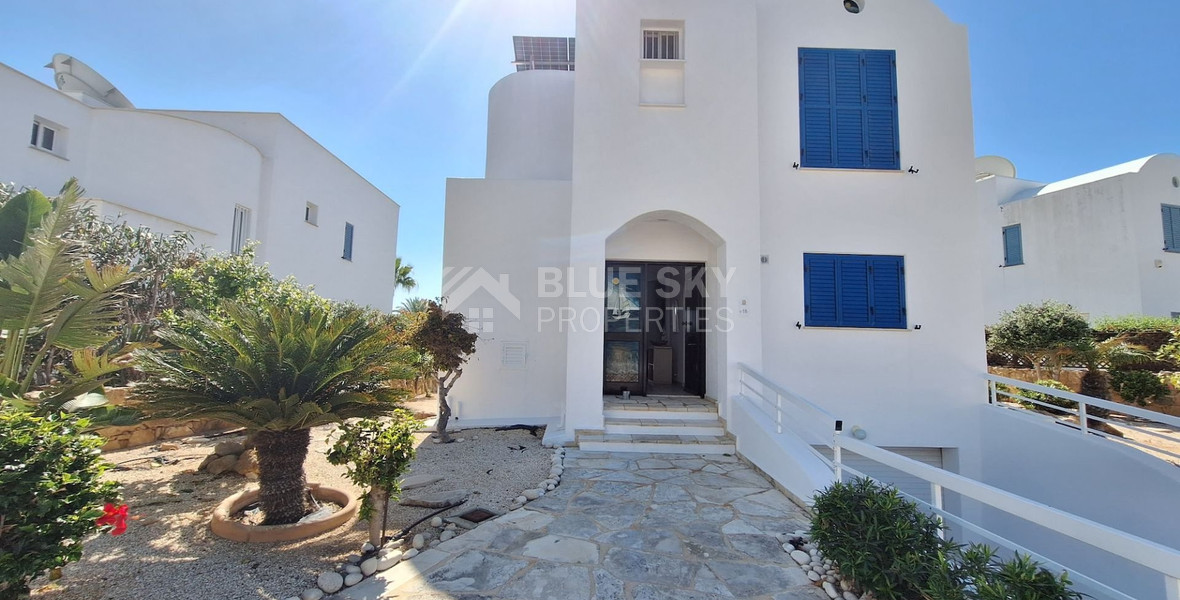 Five Bedroom Detached Villa for rent