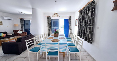 Five Bedroom Detached Villa for rent