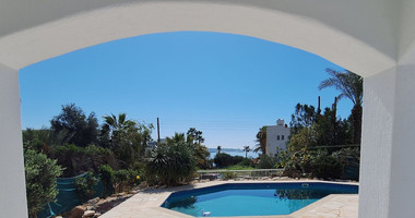 Five Bedroom Detached Villa for rent