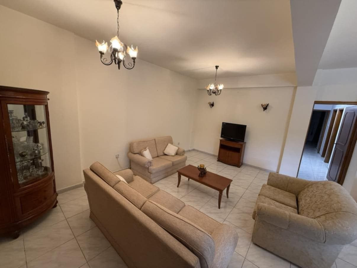 3-Schlafzimmer-Bungalow 160 m² in Kato Polemidia, Zypern