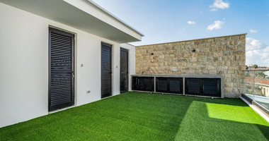 For Sale – Premium Income-Generating Office Building in Limassol’s Old Town | 600 sqm, 3 Floors + Basement, Rooftop Garden, Parking, 5+5 Year Lease