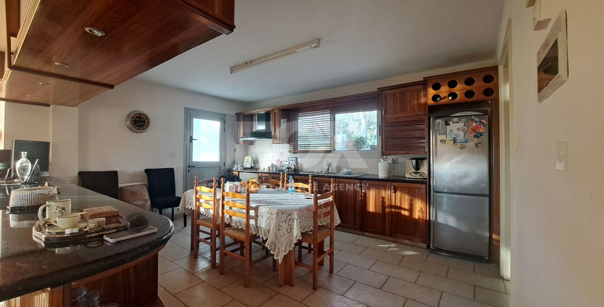 Five Bedroom House In Armou, Paphos