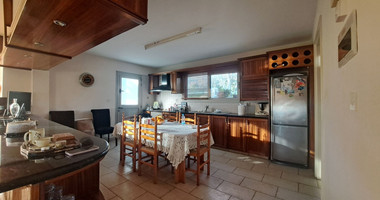 Five Bedroom House In Armou, Paphos