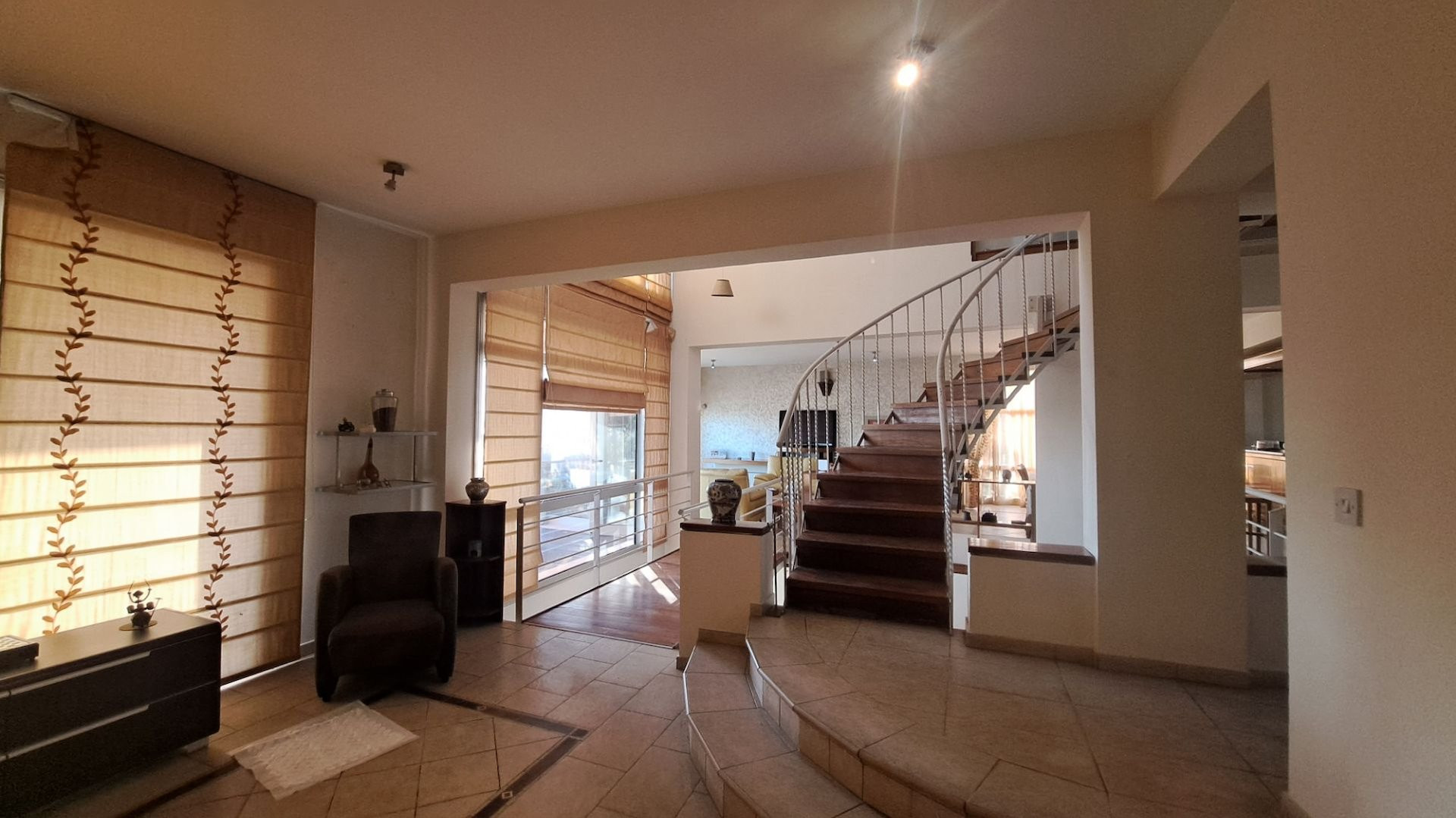 Wohnung 5 Schlafzimmer 270 m² Armou, Zypern