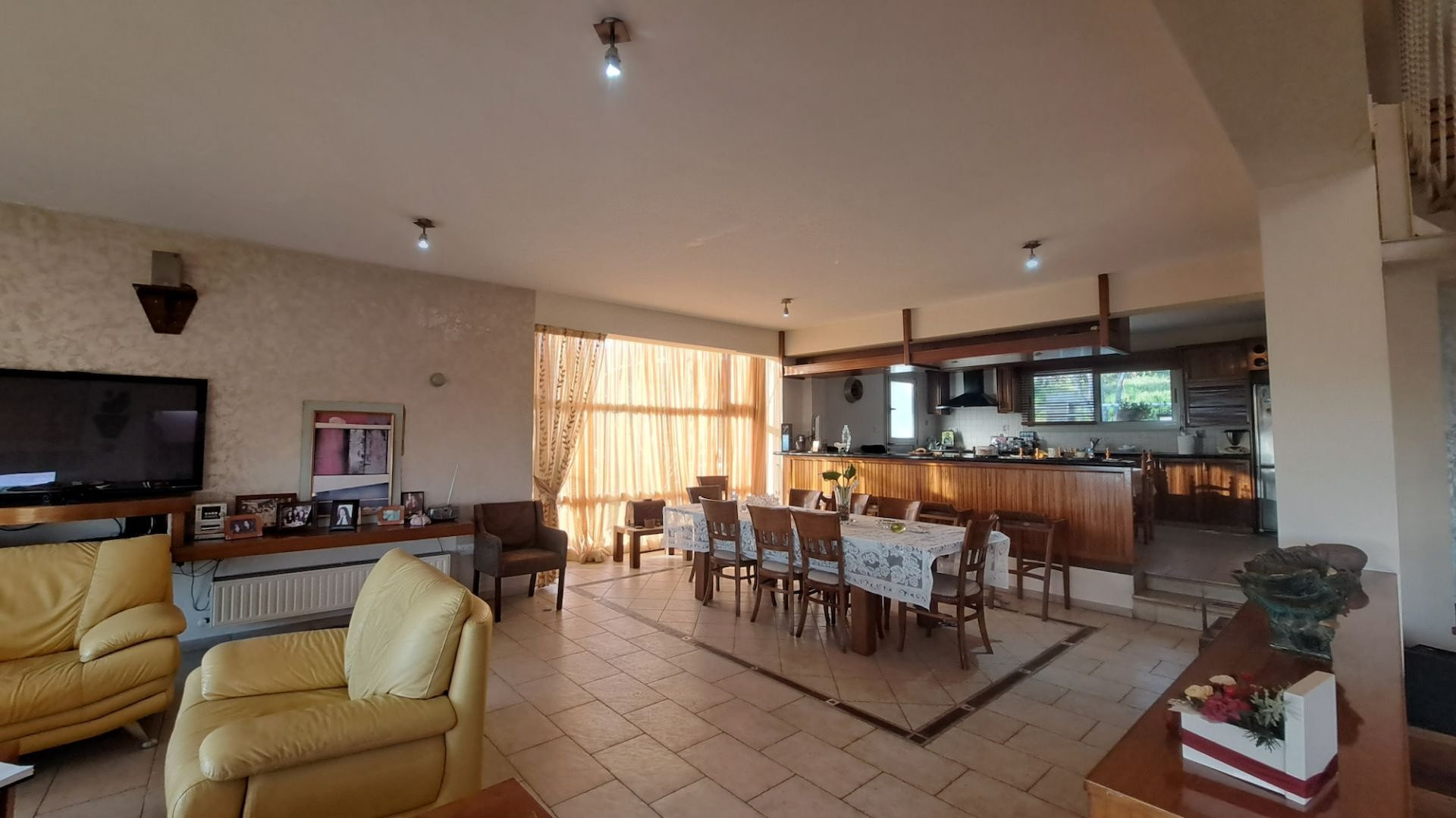 Wohnung 5 Schlafzimmer 270 m² Armou, Zypern