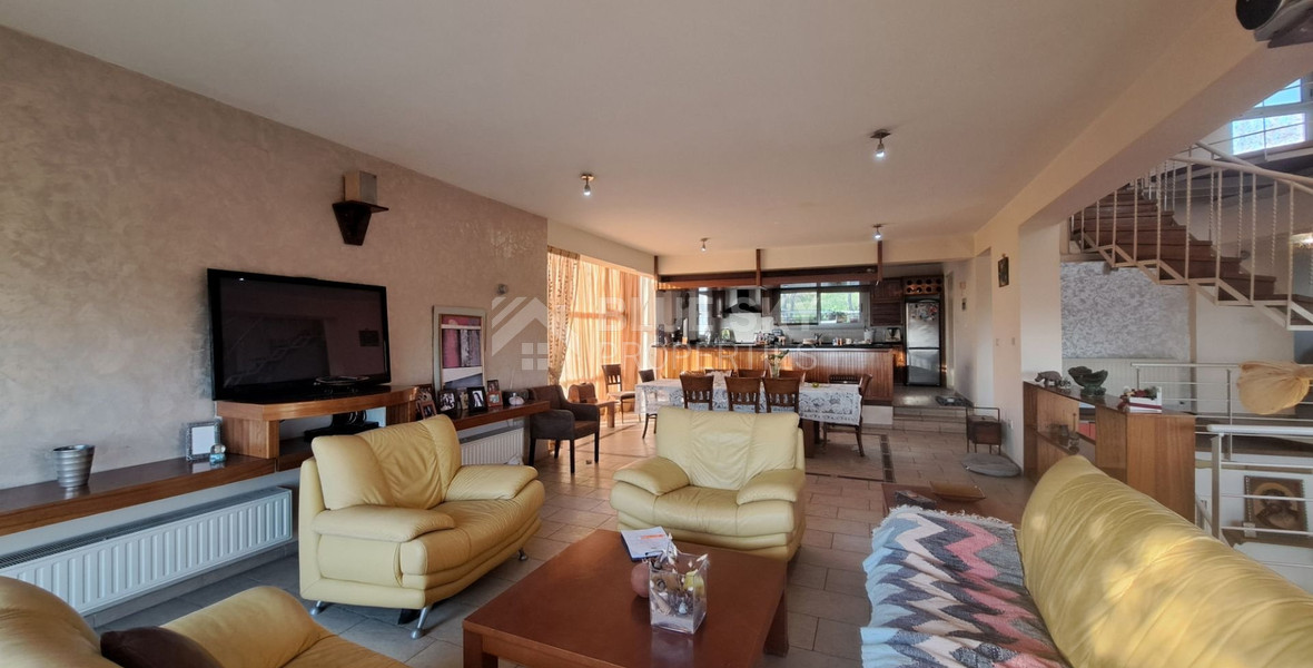 Five Bedroom House In Armou, Paphos