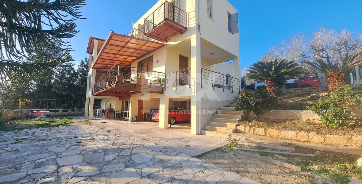 Five Bedroom House In Armou, Paphos