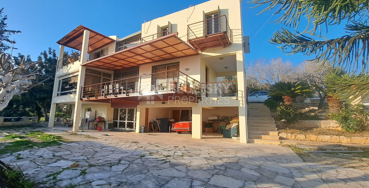 Five Bedroom House In Armou, Paphos