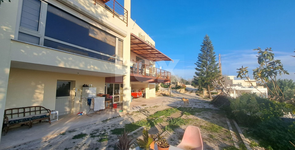 Five Bedroom House In Armou, Paphos