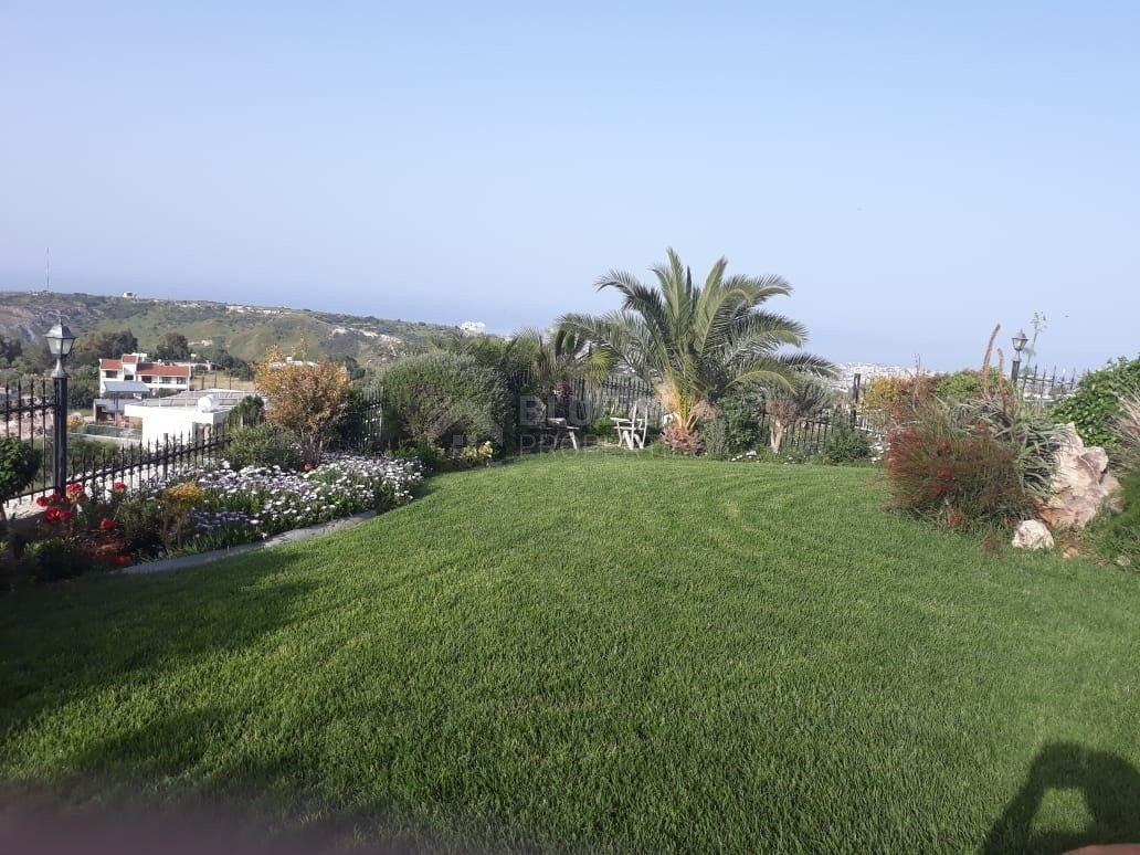 Five bedroom house for rent