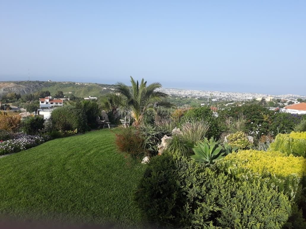 Five bedroom house for rent